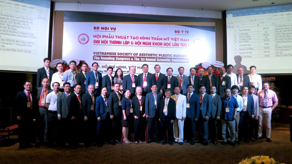 Ban chấp hành nhiệm kỳ I của Hội Phẫu thuật tạo hình thẩm mỹ Việt Nam